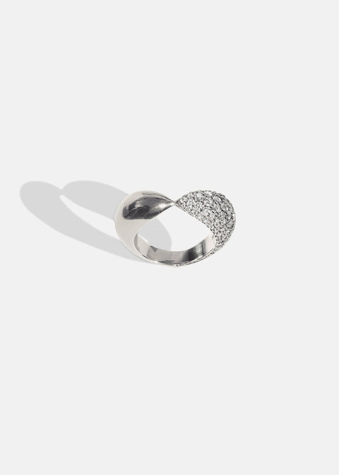 Éternal Cloud 1/2 Pavé Ring