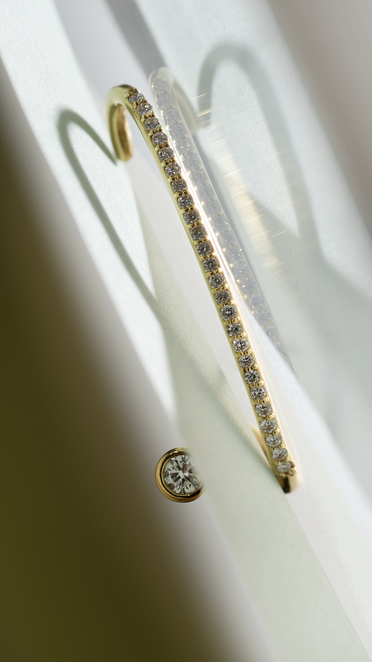 Crescendo Flare Pavé Earring