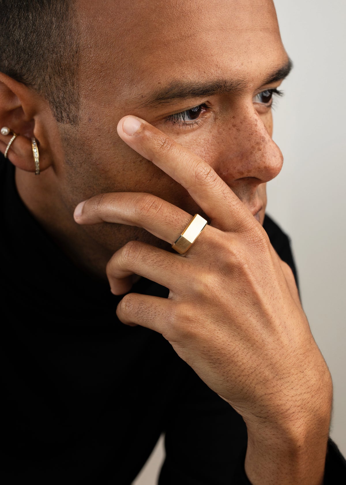 Grande Tour Signet Ring