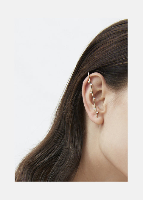 Amorét Thread Ear Pin