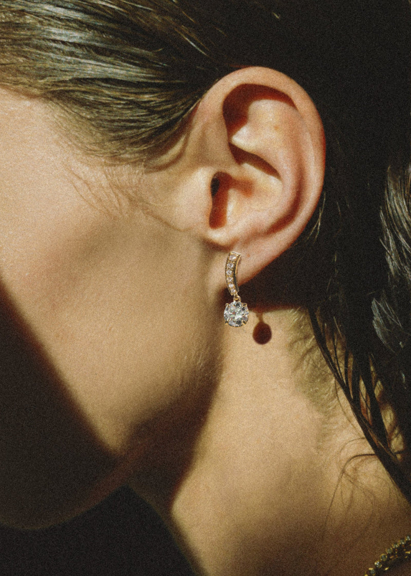 Diamond Serif Swing Earrings