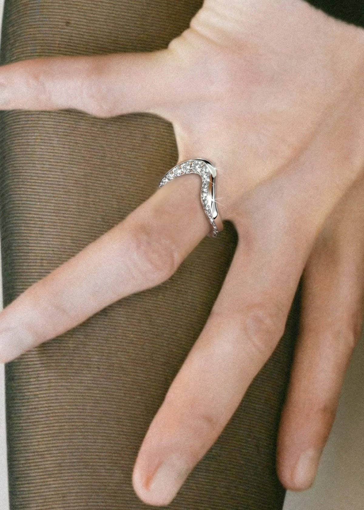 Diamond Trace Oasis Ring