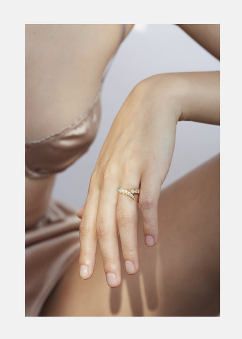 Grande Serif Ring