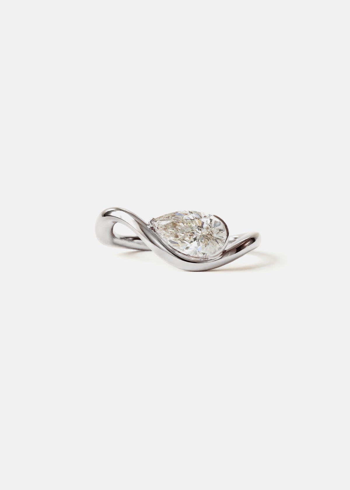 Mini Pear Diamond Trace Ring