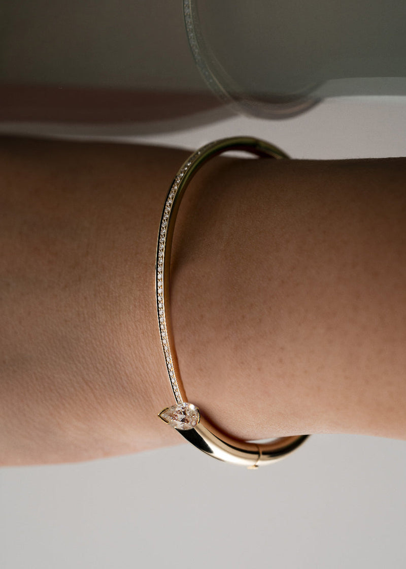 Pear Crescendo Bloom Bracelet