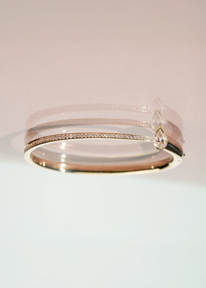 Pear Crescendo Bloom Bracelet