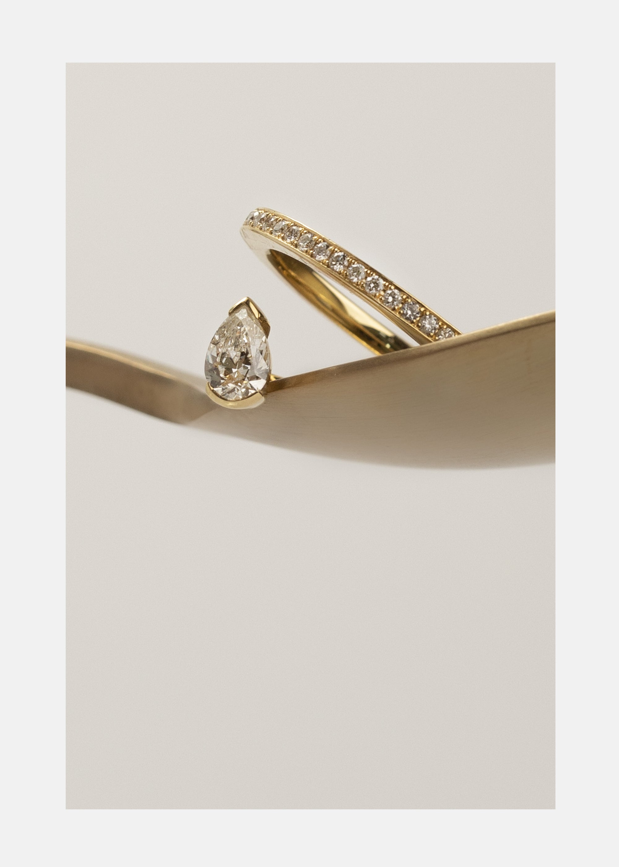 Pear Crescendo Flare Pavé Ring