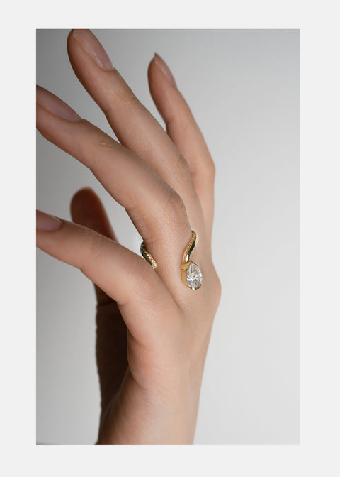 Pear Diamond Peak Ring