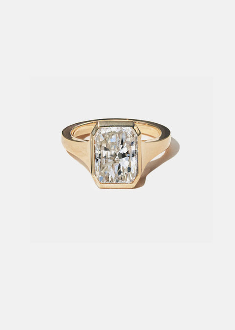 Radiant Diamond Cosma Ring