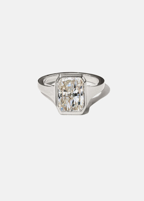 Radiant Diamond Cosma Ring