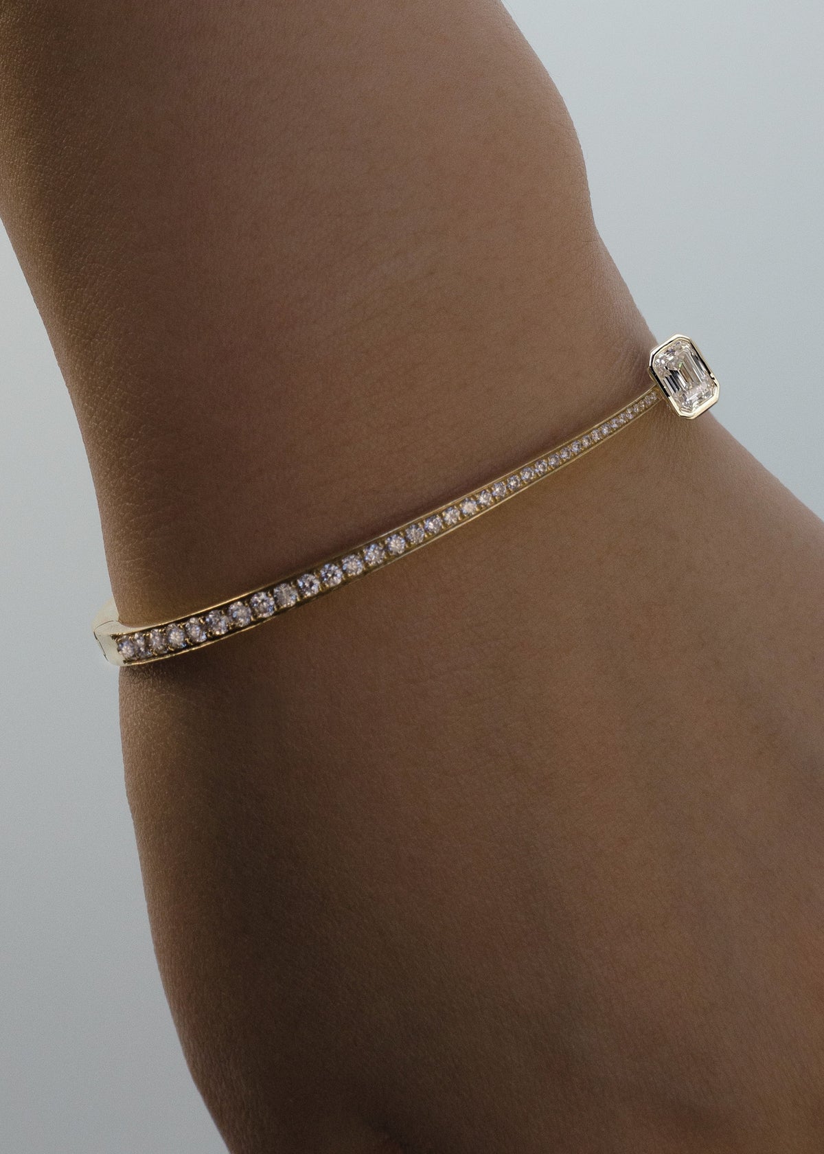Emerald Crescendo Bloom Bracelet