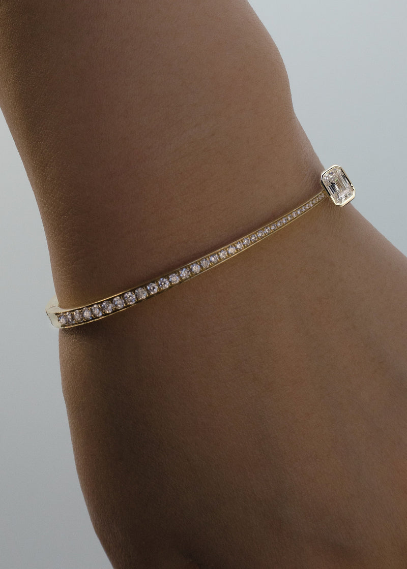 Emerald Crescendo Bloom Bracelet
