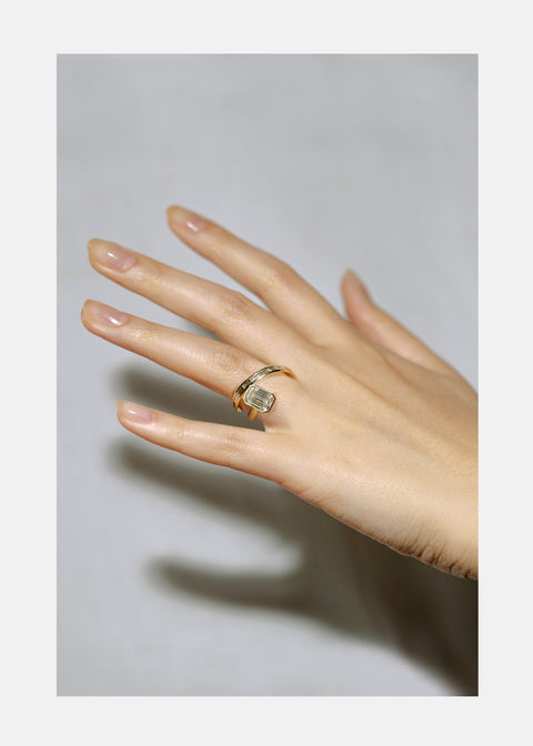 Emerald Crescendo Flare Ring