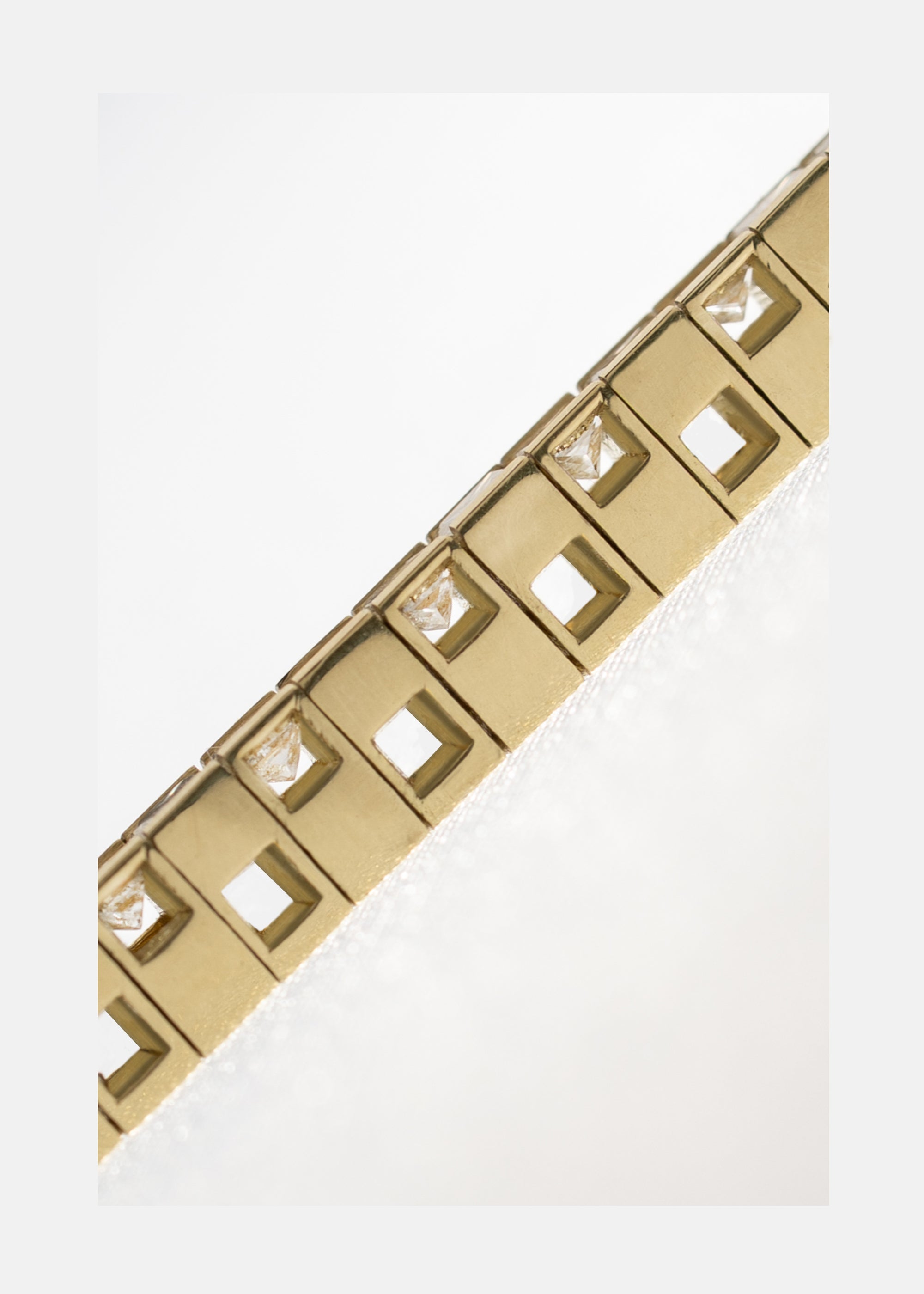 Anerise Eternity Bracelet