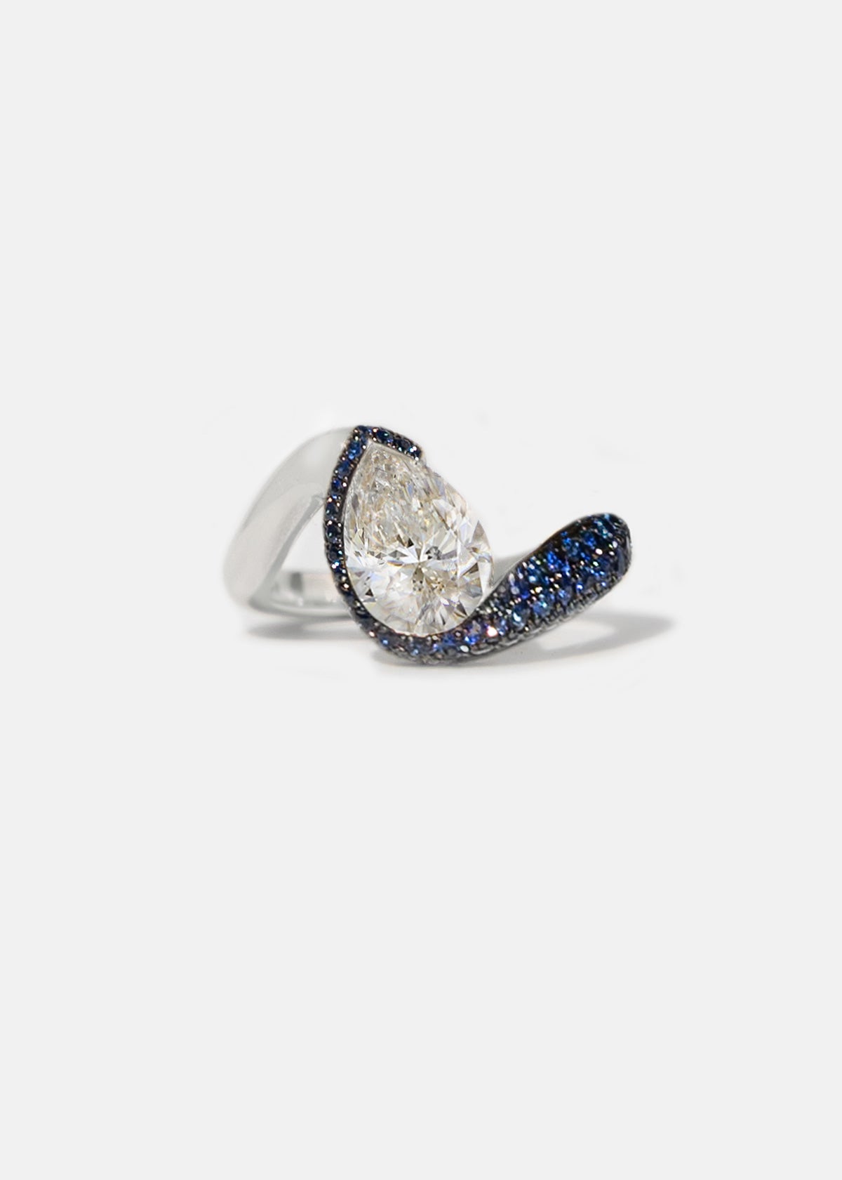 Diamond Trace Sapphire Cloud Ring