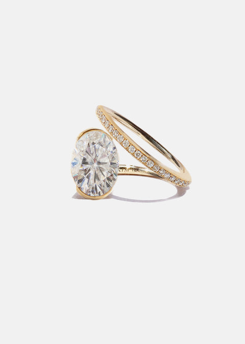 Oval Crescendo Flare Pavé Ring