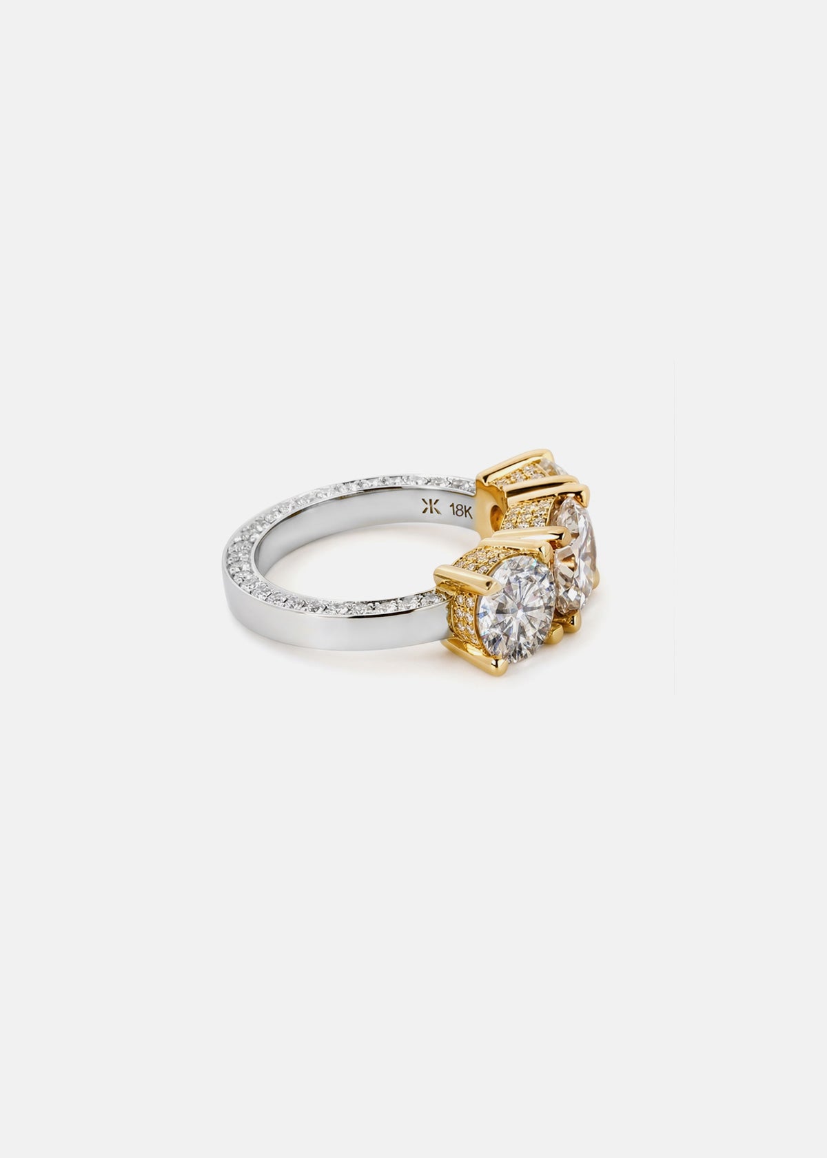 Three Stone Cerré Ring