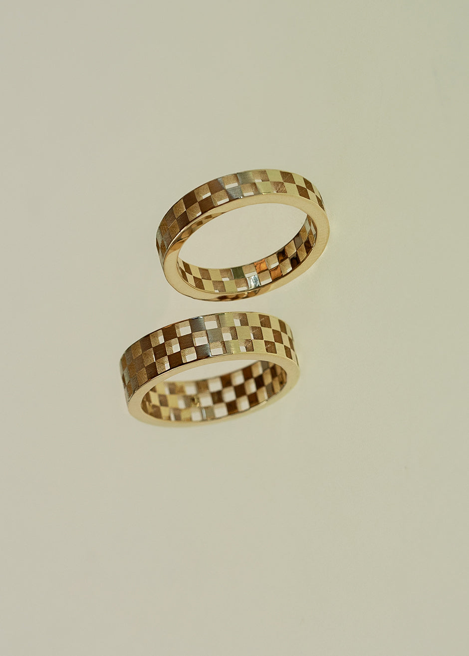 Anerise Framed Ring