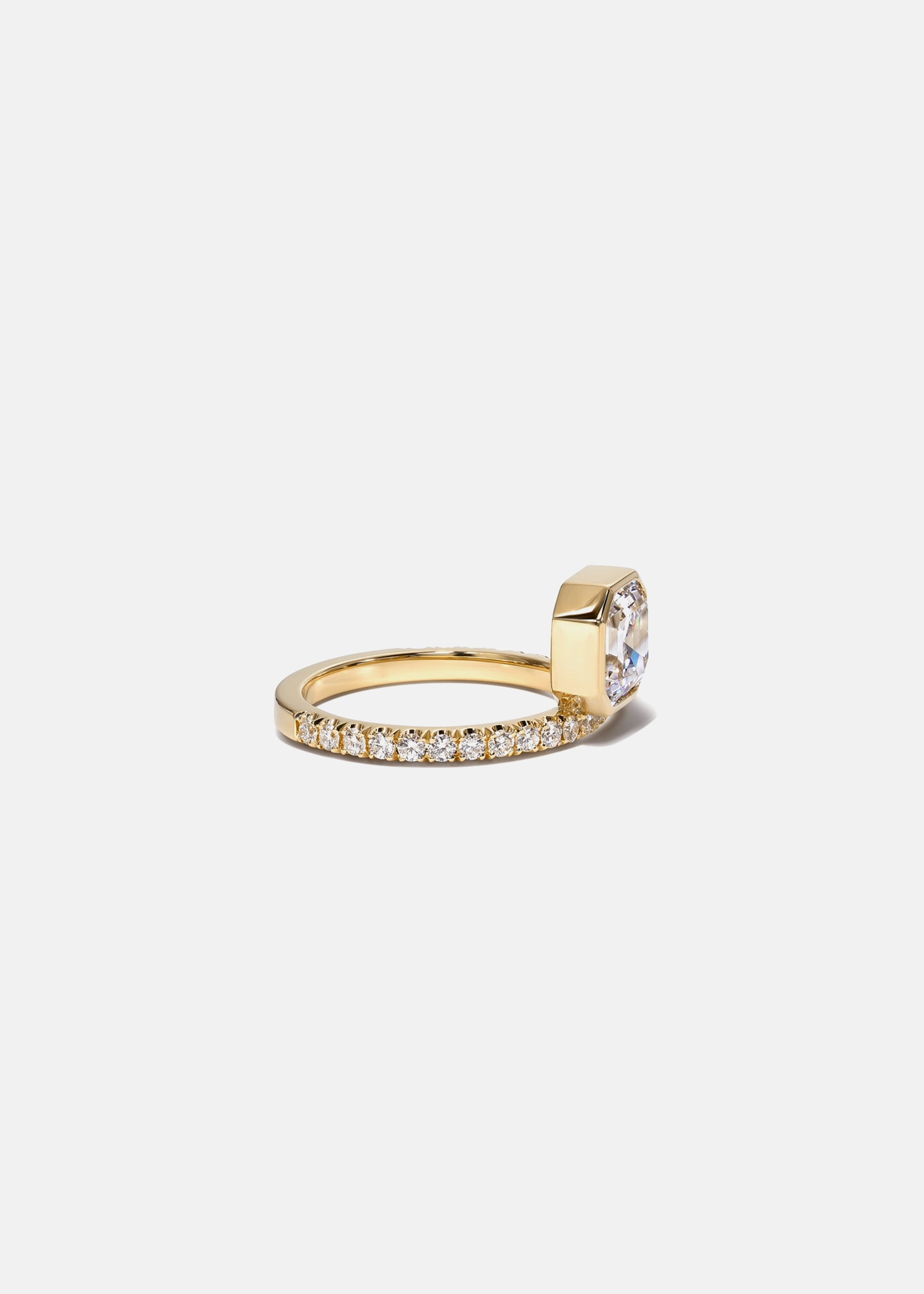 Asscher Diamond Peak Ring