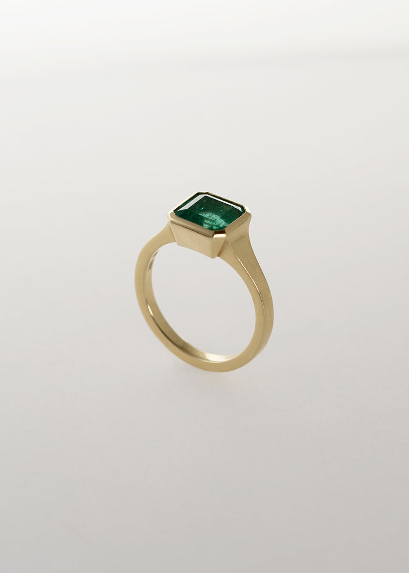 Asscher Emerald Cosma Ring