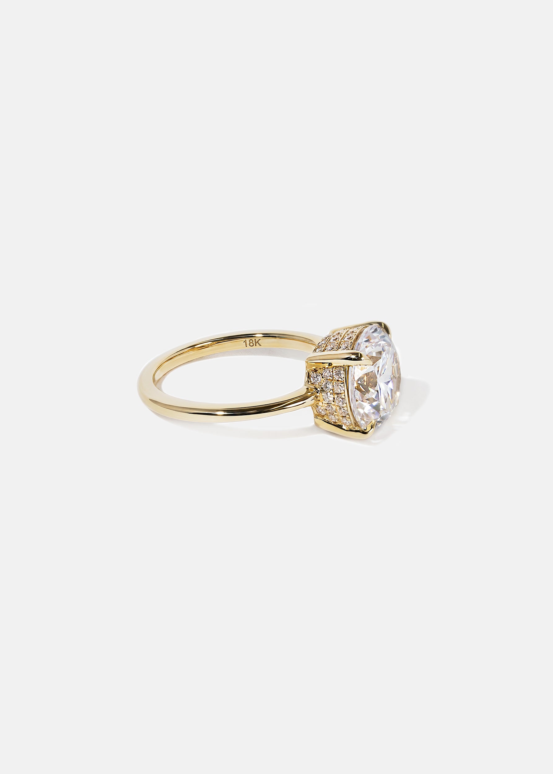 Cerré Solitaire Ring