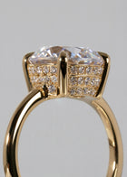 Cerré Solitaire Ring