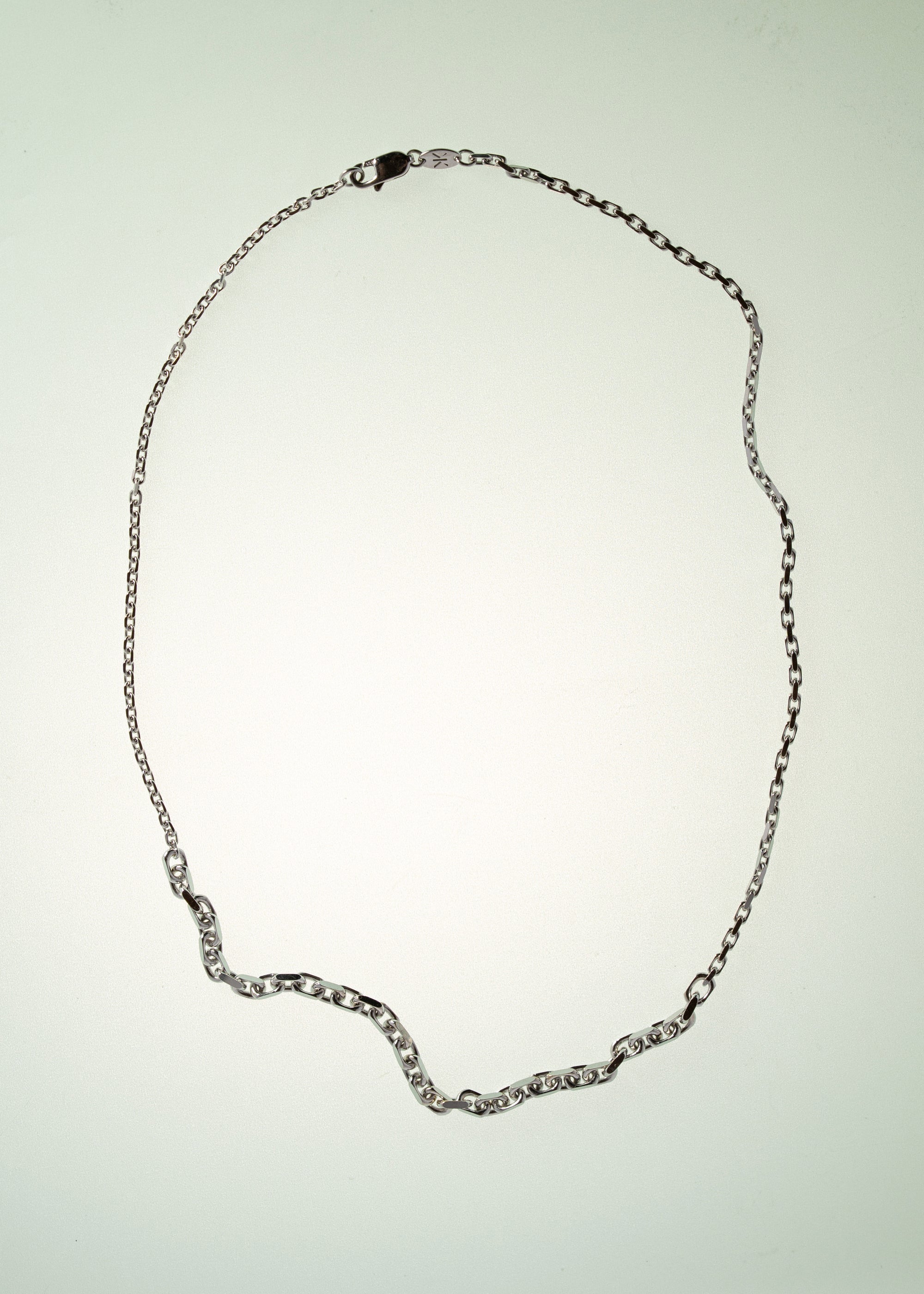Crescendo Chain Necklace