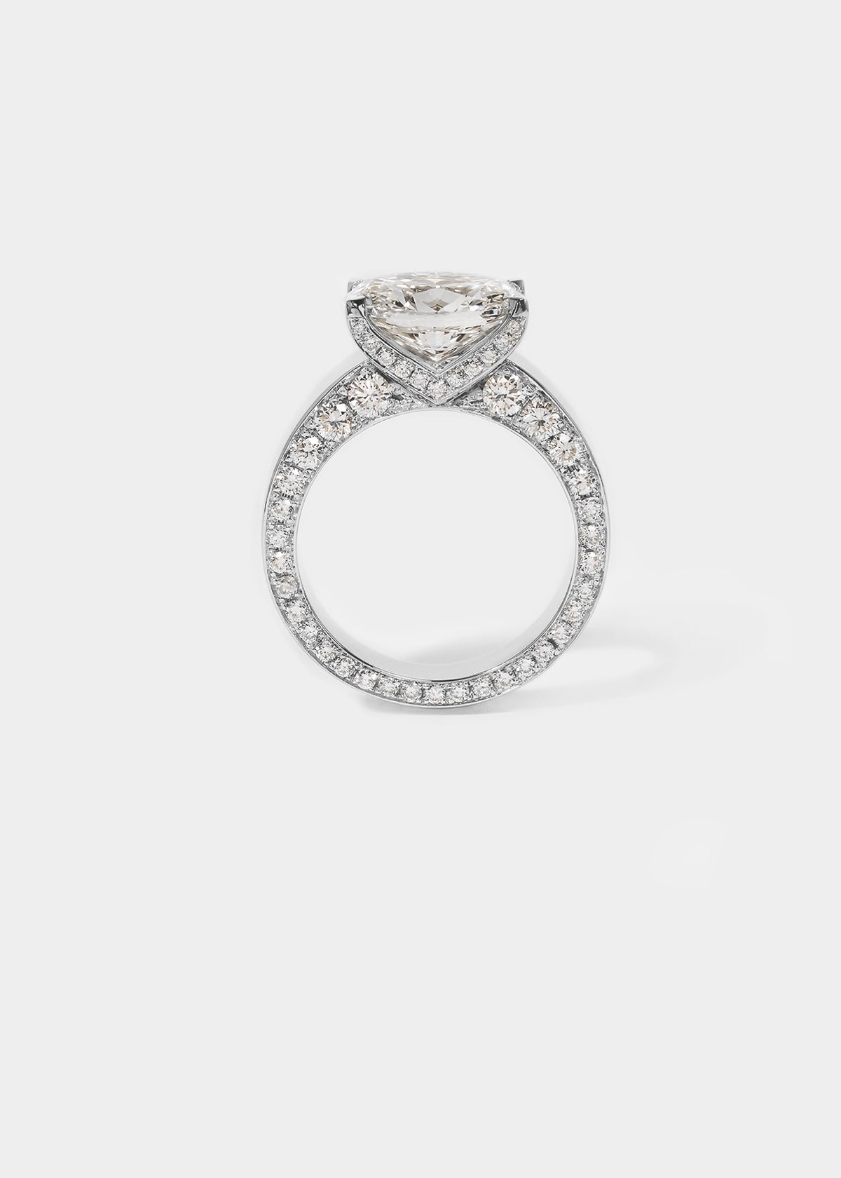 Crescendo Oasis Solitaire Ring