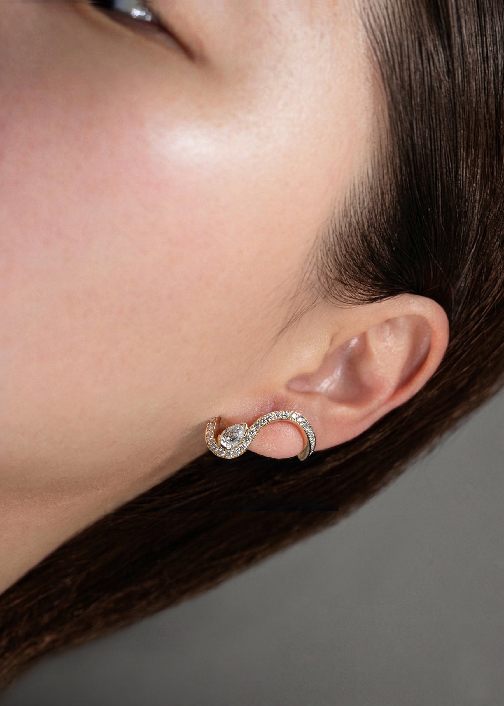 Diamond Trace Pavé Earring