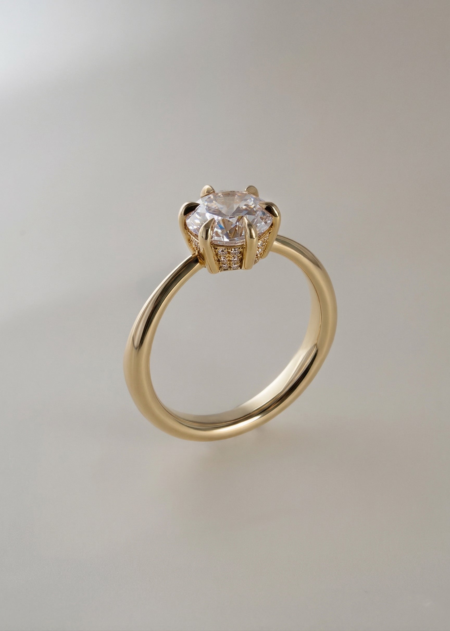 Diamond Cerré Éternal Ring