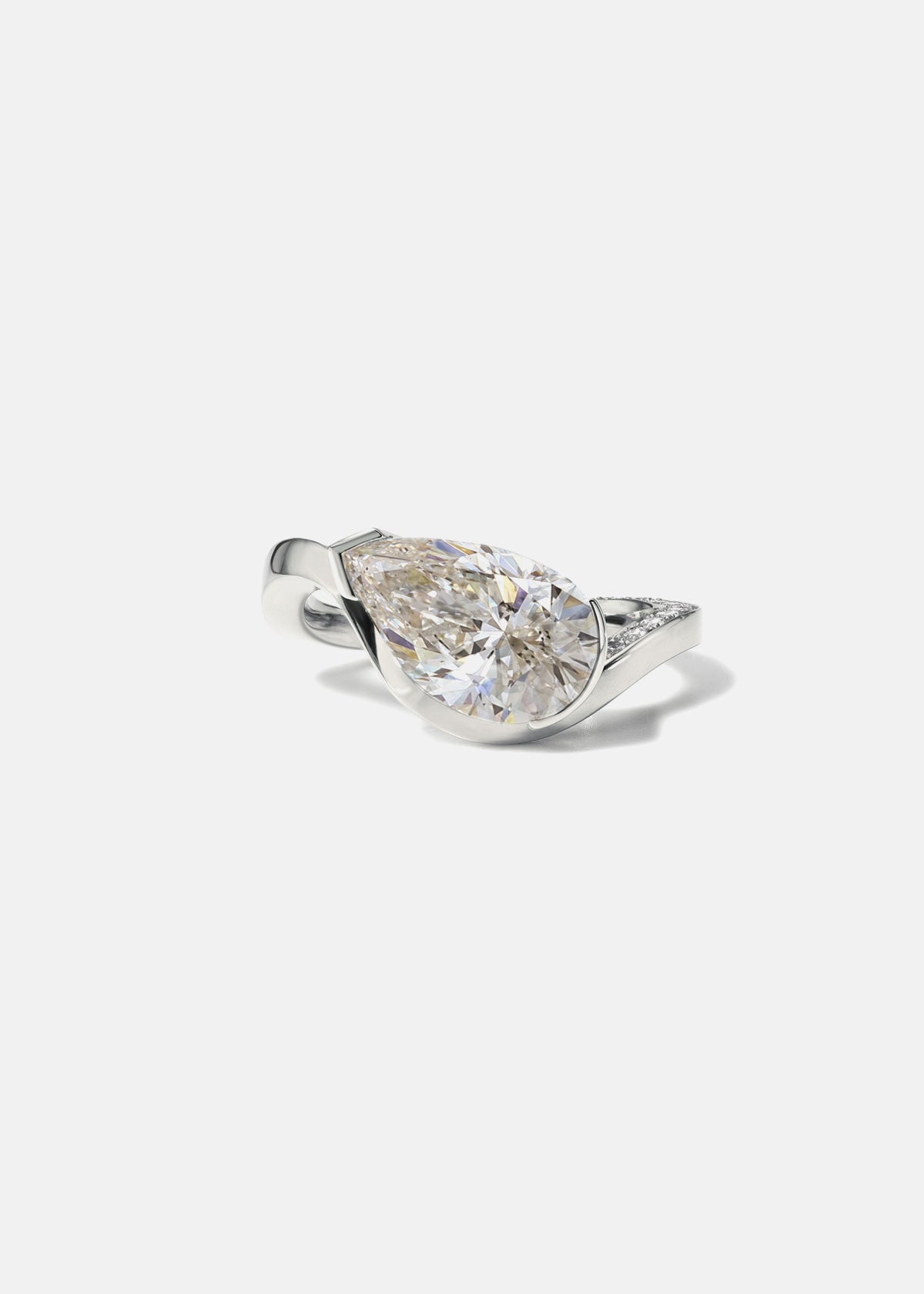 18k white gold ring- wave band with pavé diamonds- pear cut diamond