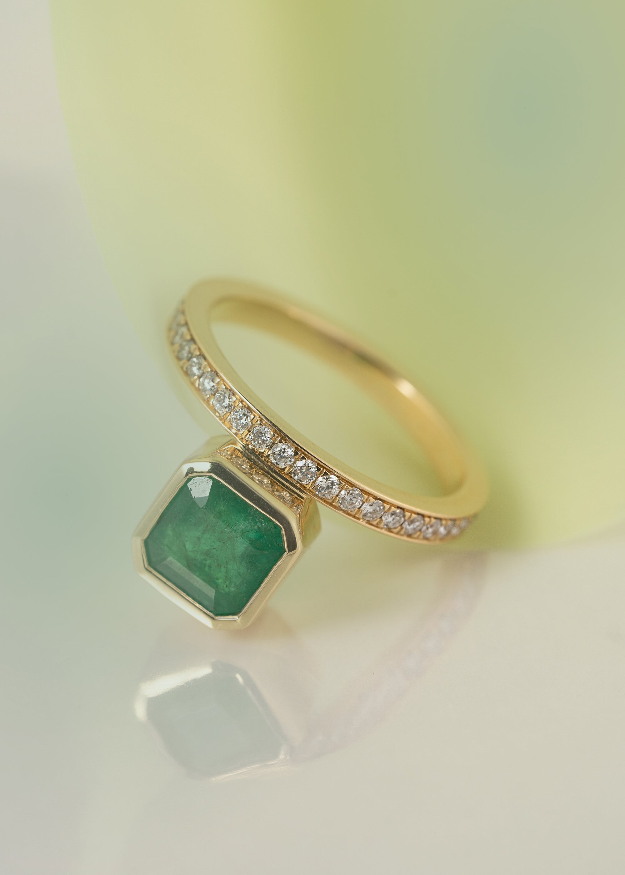 Asscher Emerald Peak Ring