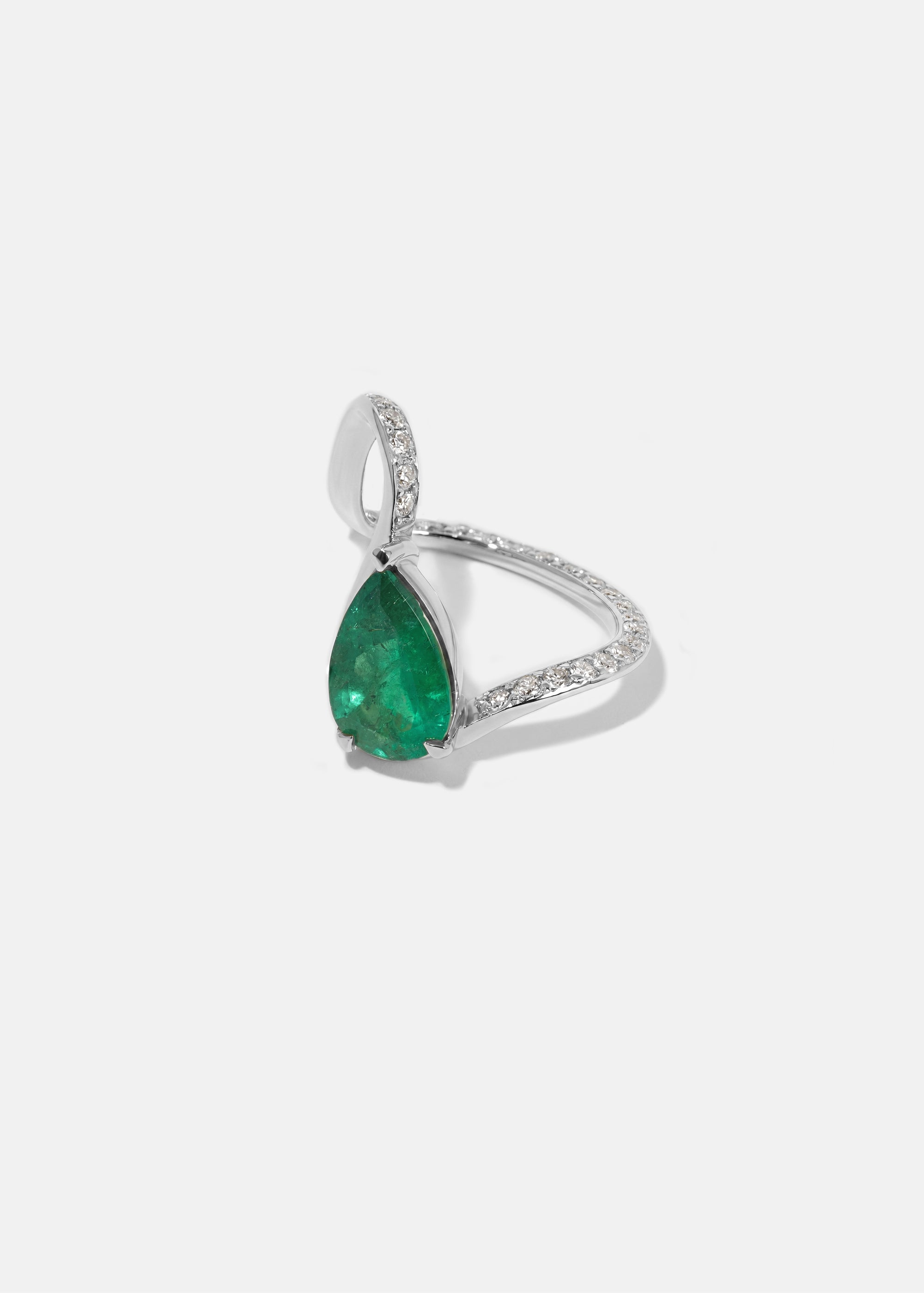 Emerald Trace Oasis Pavé Ring