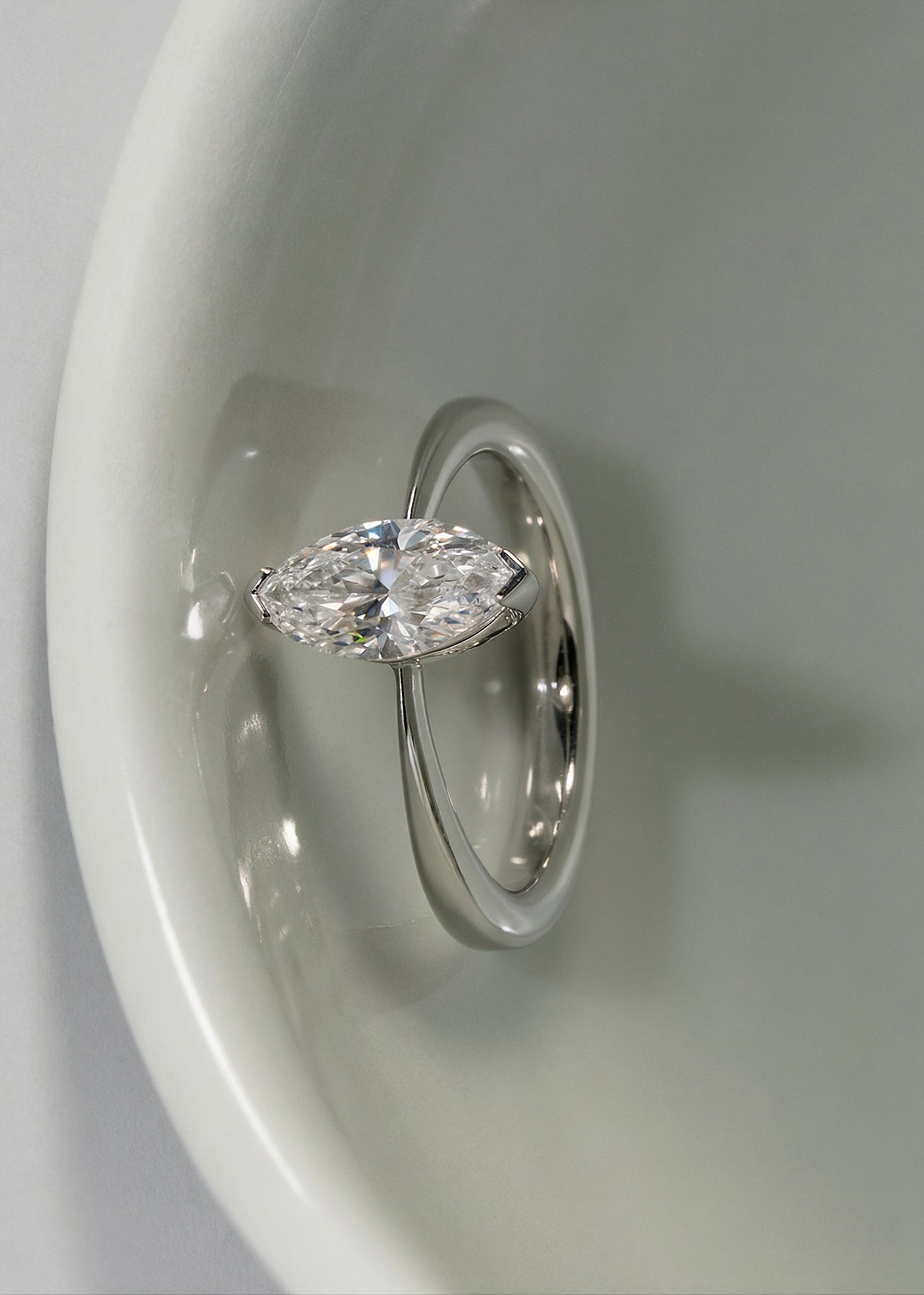 Éternal Marquise Ring