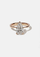Éternal Pear Diamond Ring
