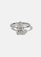 Éternal Pear Diamond Ring