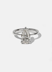 Éternal Pear Diamond Ring