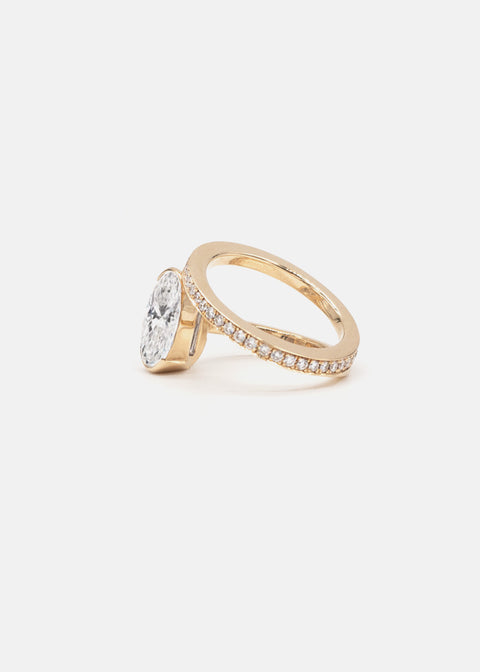 Oval Crescendo Flare Pavé Ring