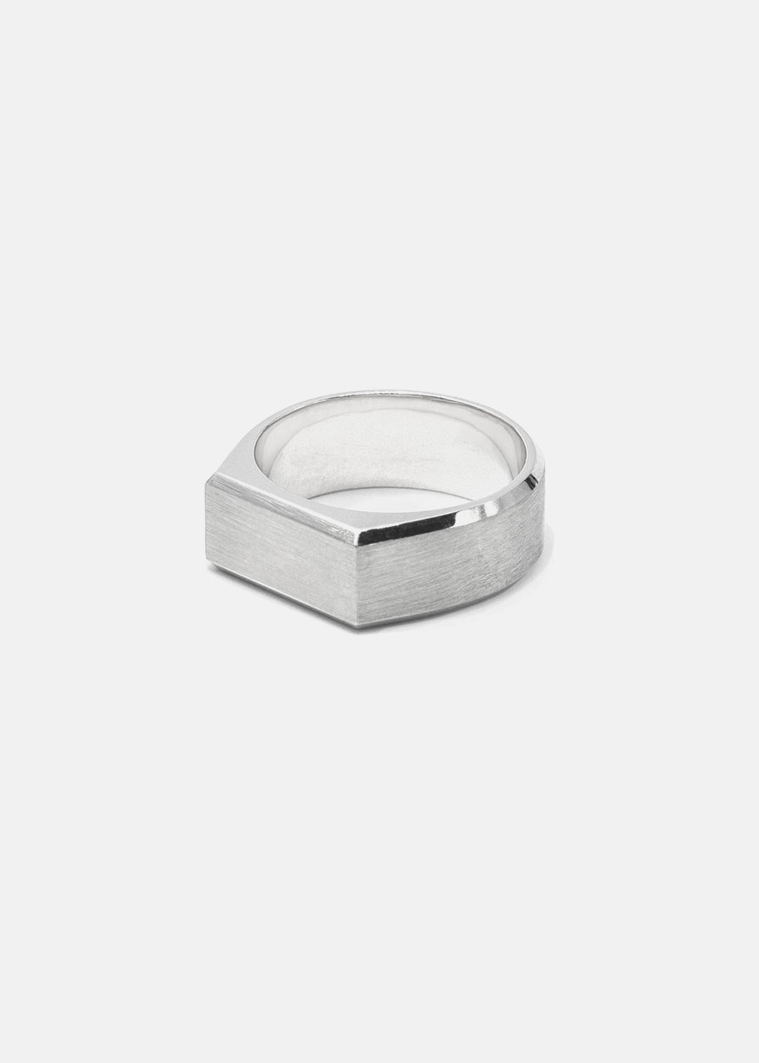 Grande Tour Signet Ring