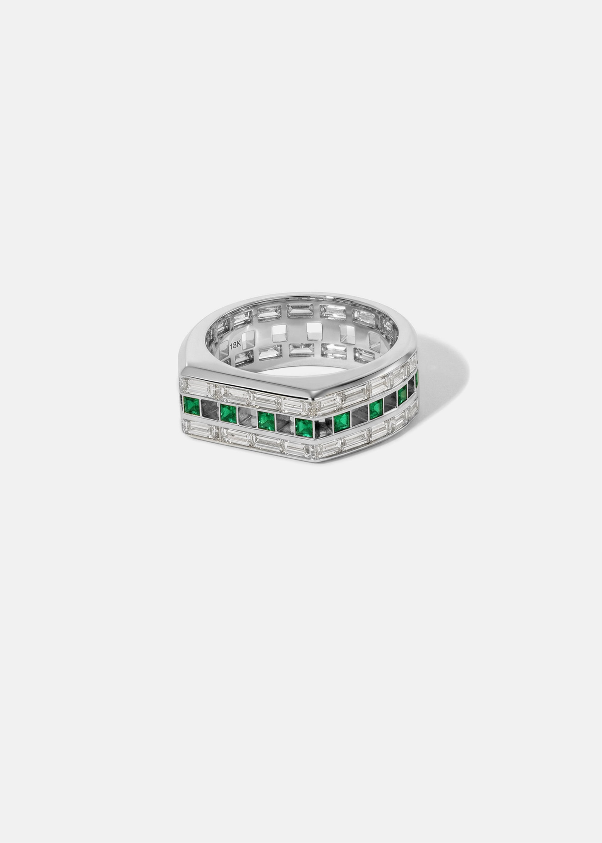 Grande Anerise Tour Signet Band - Emeralds & Baguettes