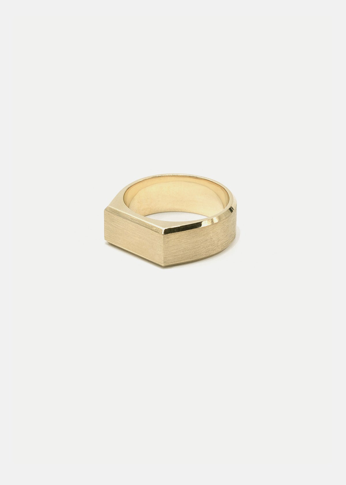 Grande Tour Signet Ring