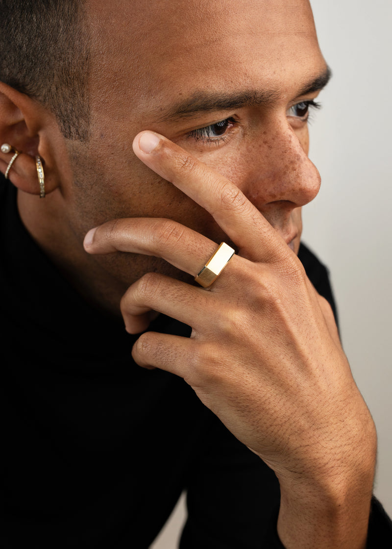 Grande Tour Signet Ring