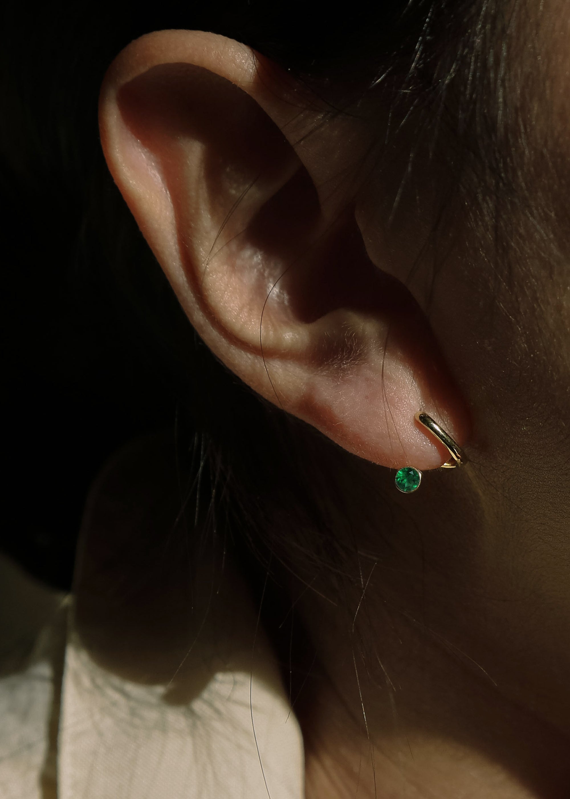 Mini Emerald Crescendo Earring
