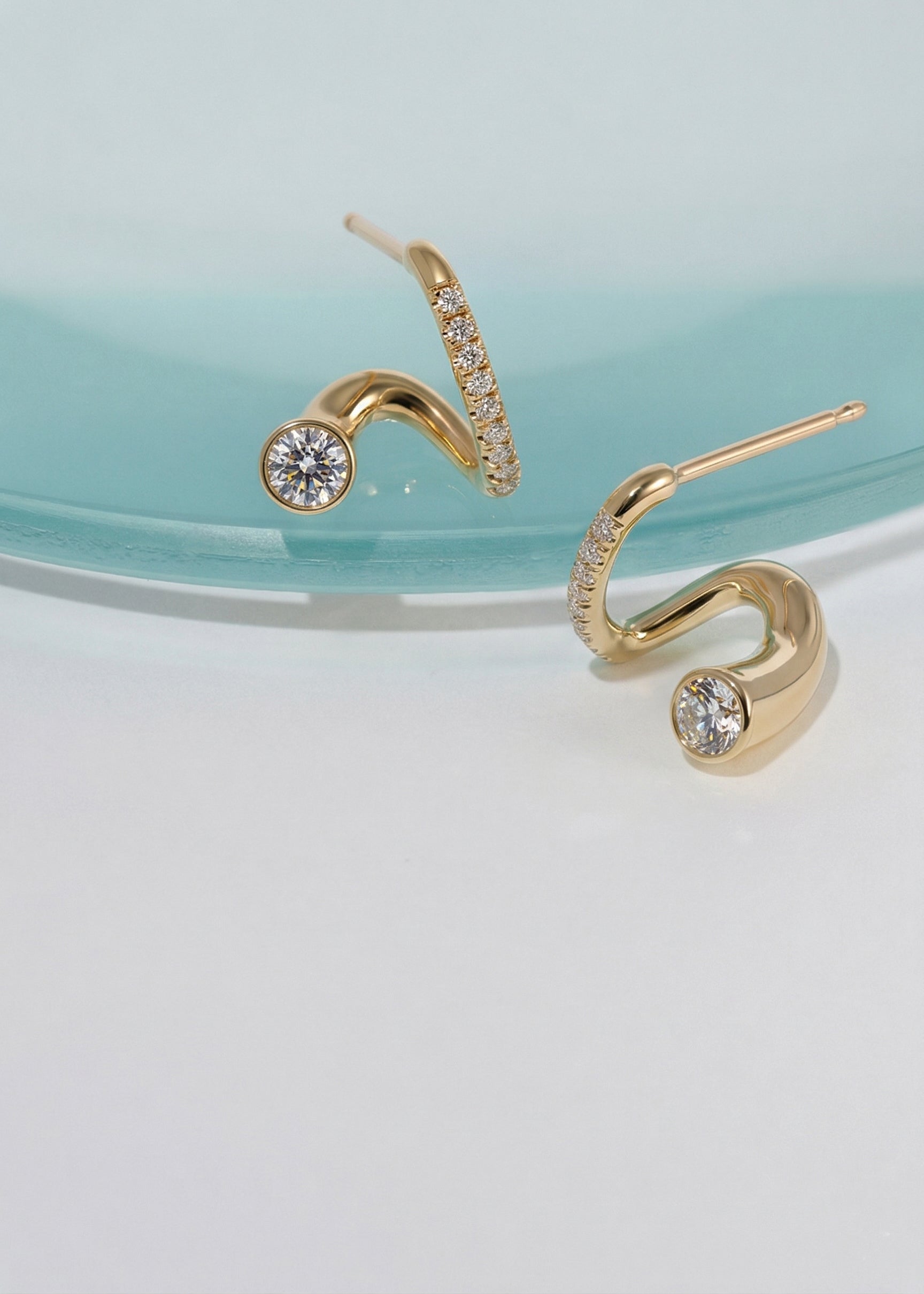 Mini Crescendo Pavé Earring