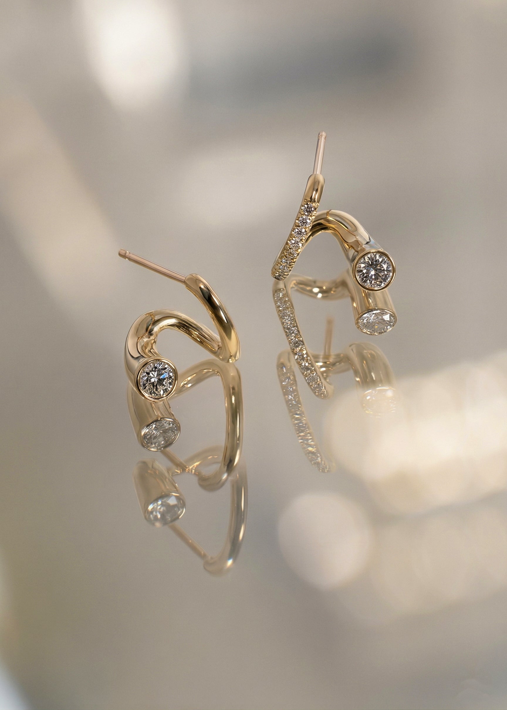Mini Crescendo Earring