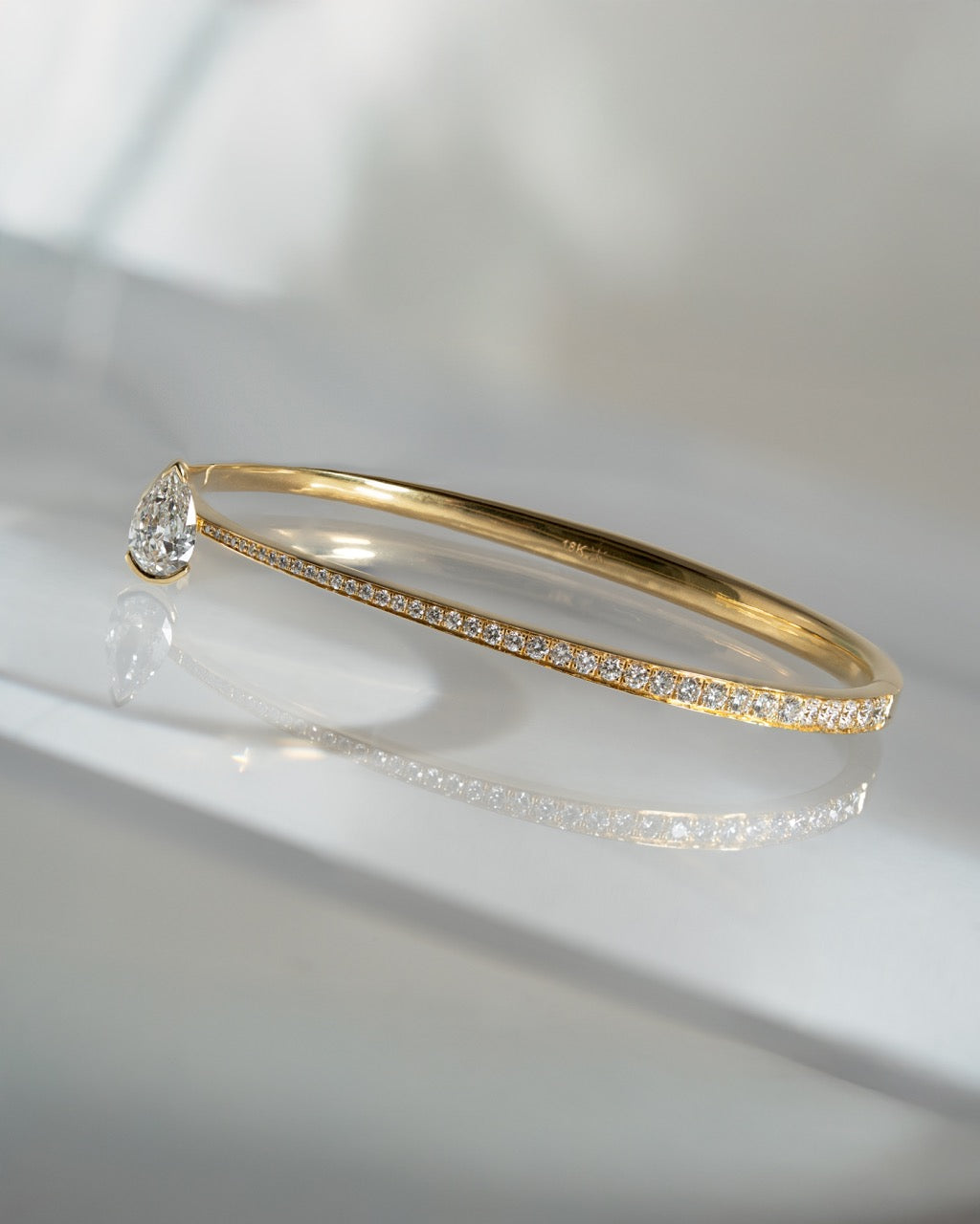 Pear Crescendo Bloom Bracelet