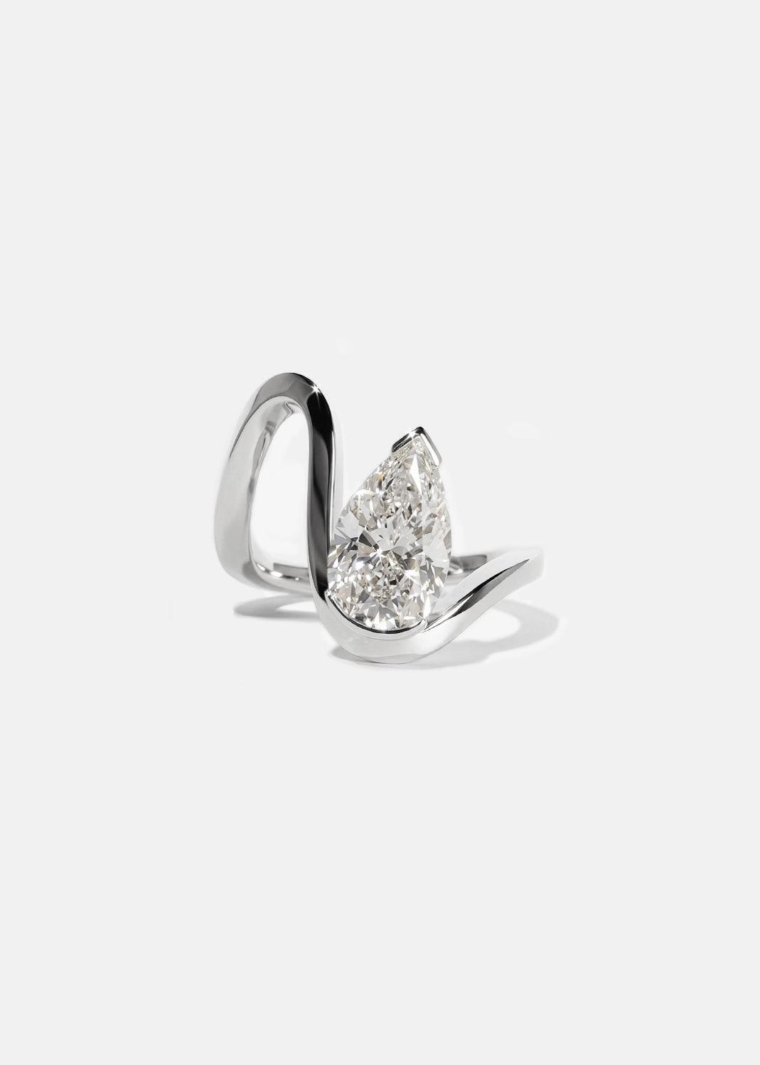 Floating Diamond Trace Ring