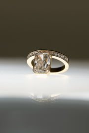 Radiant Diamond Peak Ring