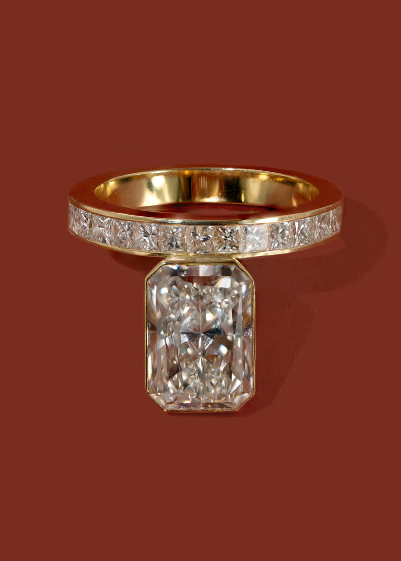 Radiant Diamond Peak Ring
