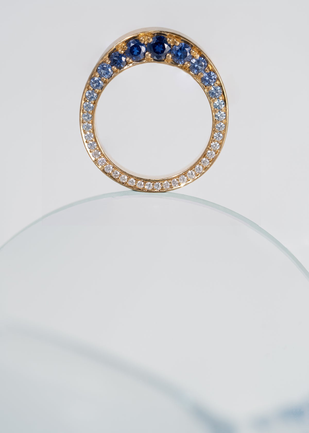 Sapphire Crescendo Oasis Ring